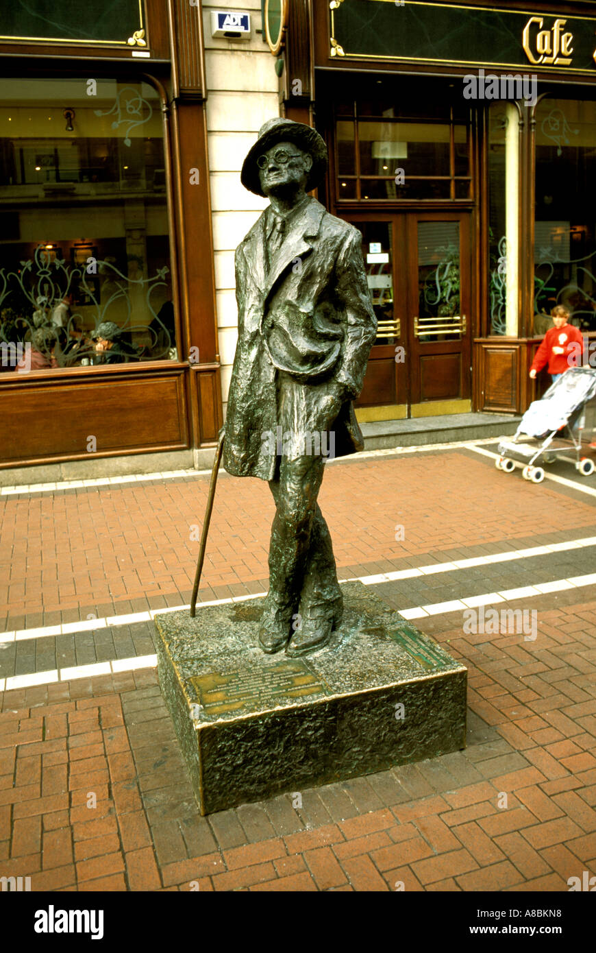 Posterazzi Co Dublin Ireland Sculpture Of James Joyce With