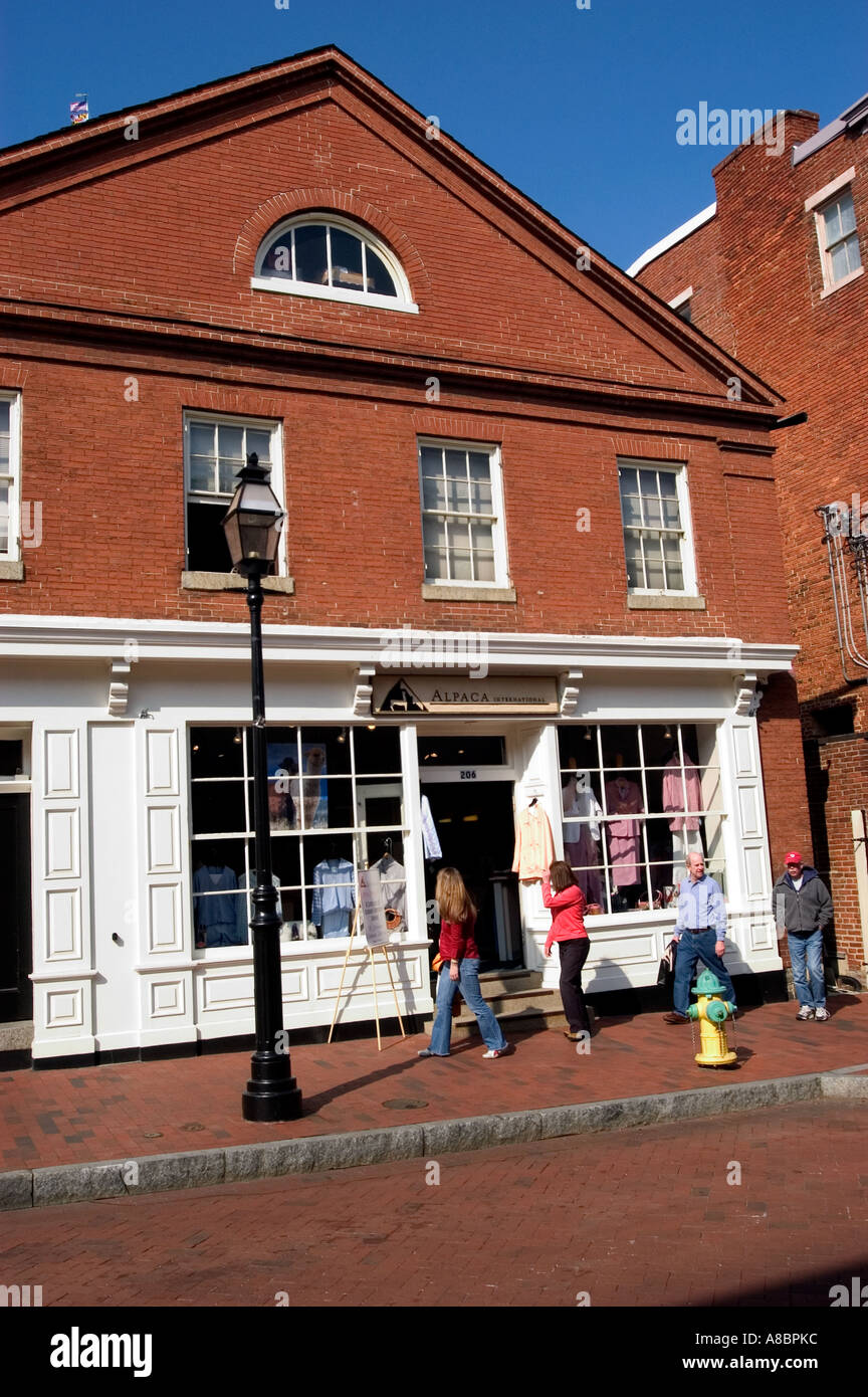 Maryland Annapolis Shopping on Main Street Stock Photo Alamy