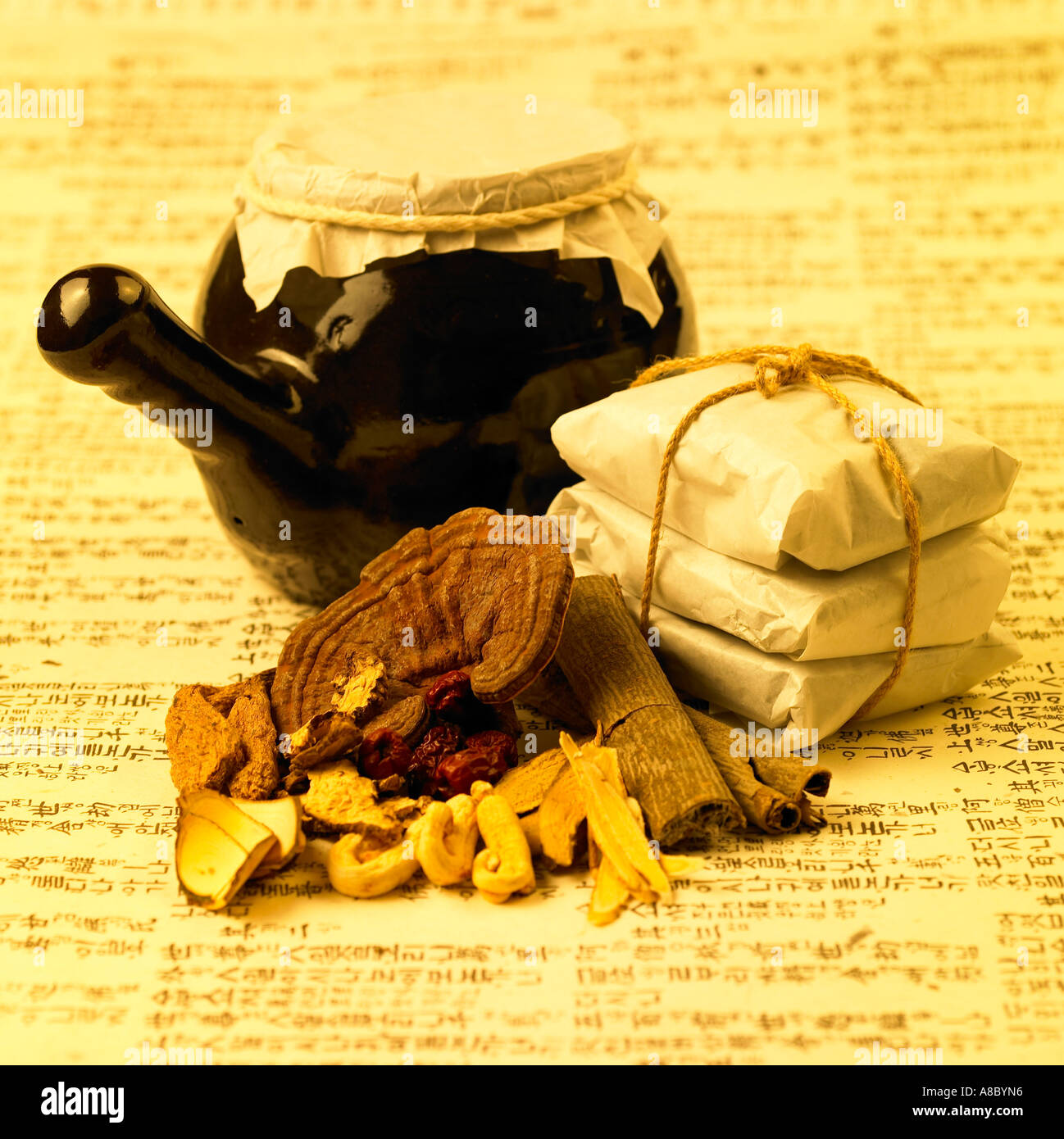 Chinese medicine extractor and medicine wrap Stock Photo Alamy