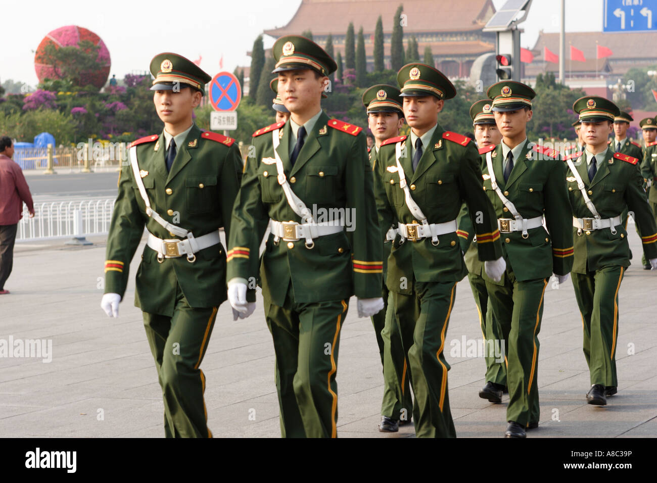 Red guard china hires stock photography and images Alamy
