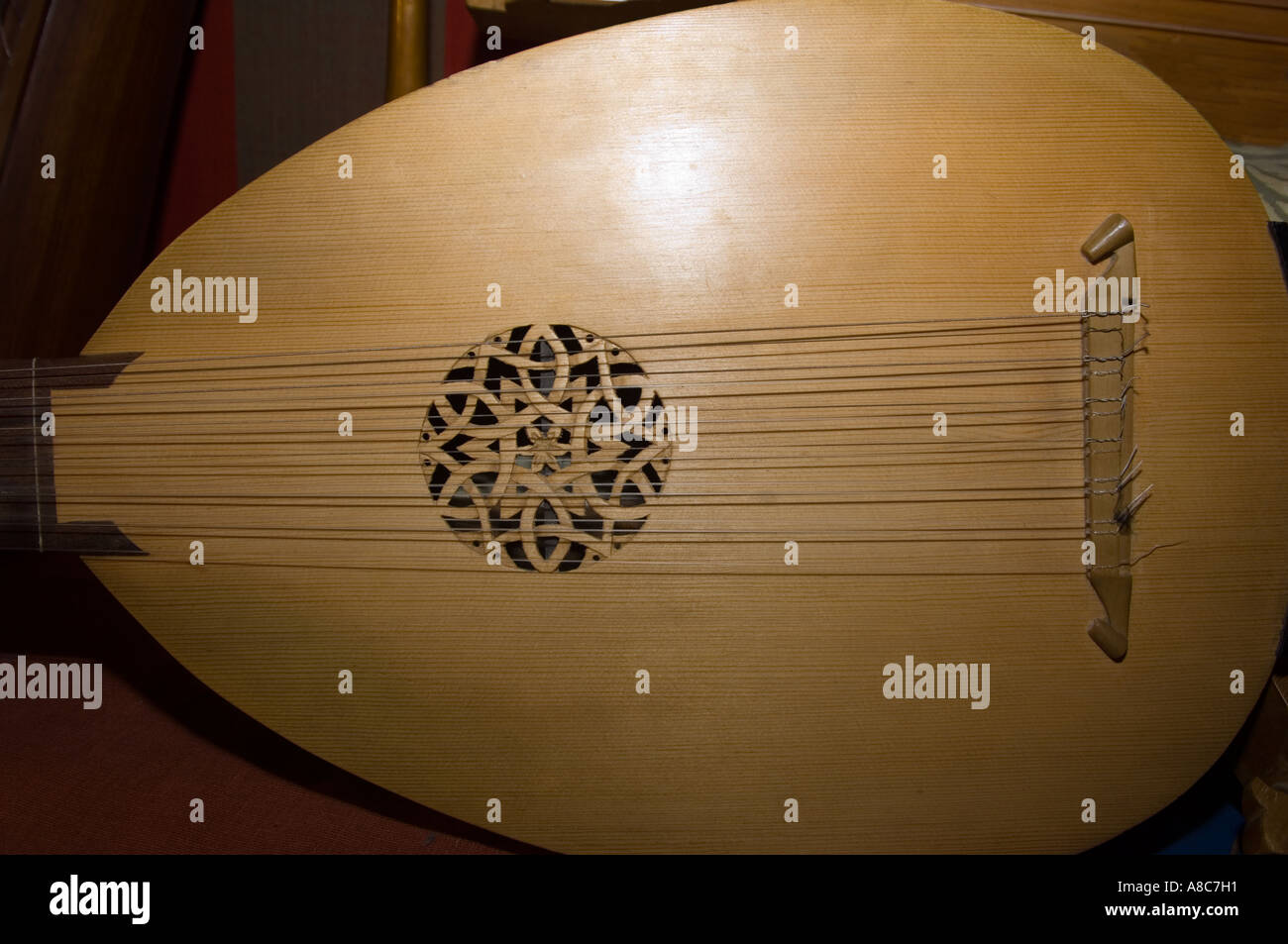 Lute Arabic Stock Photos & Lute Arabic Stock Images Alamy