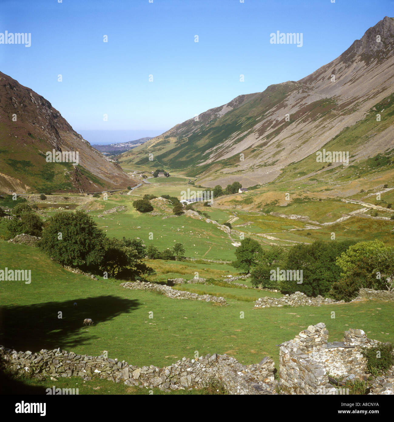 U shaped valley at Drws y Coed, Gwynedd, Snowdonia Stock Photo