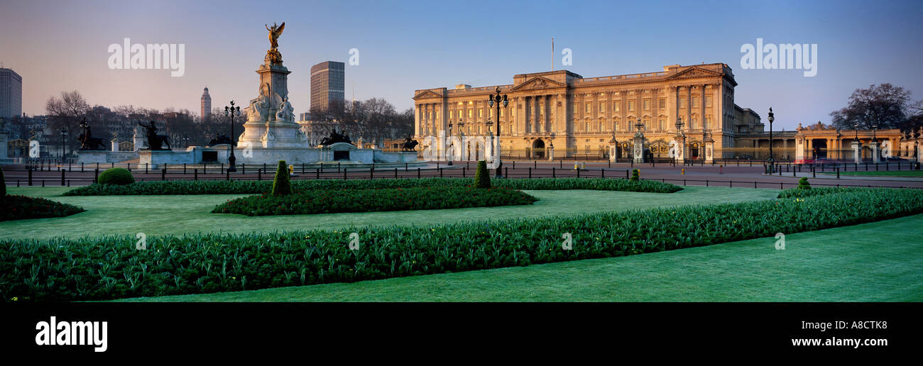 Buckingham Palace London England UK Stock Photo