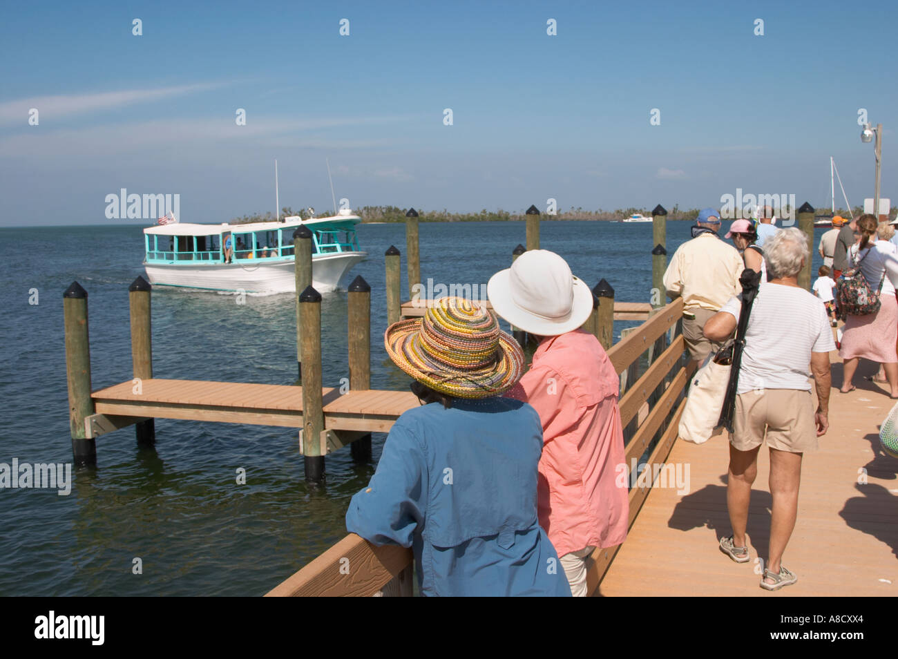 TROPIC STAR TOUR BOAT COMING INTO DOCK AT CAYO COSTA STATE PARK ON THE GULF OF MEXICO IN SOUTHWEST FLORIDA Stock Photo