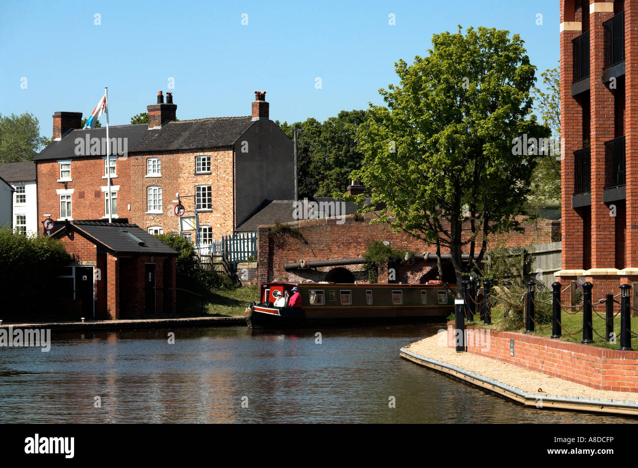 Trent And Mersey Canal Stone Staffordshire EDITORIAL USE ONLY Stock trent-and-mersey-canal-stone-staffordshire-editorial-use-only-stock
