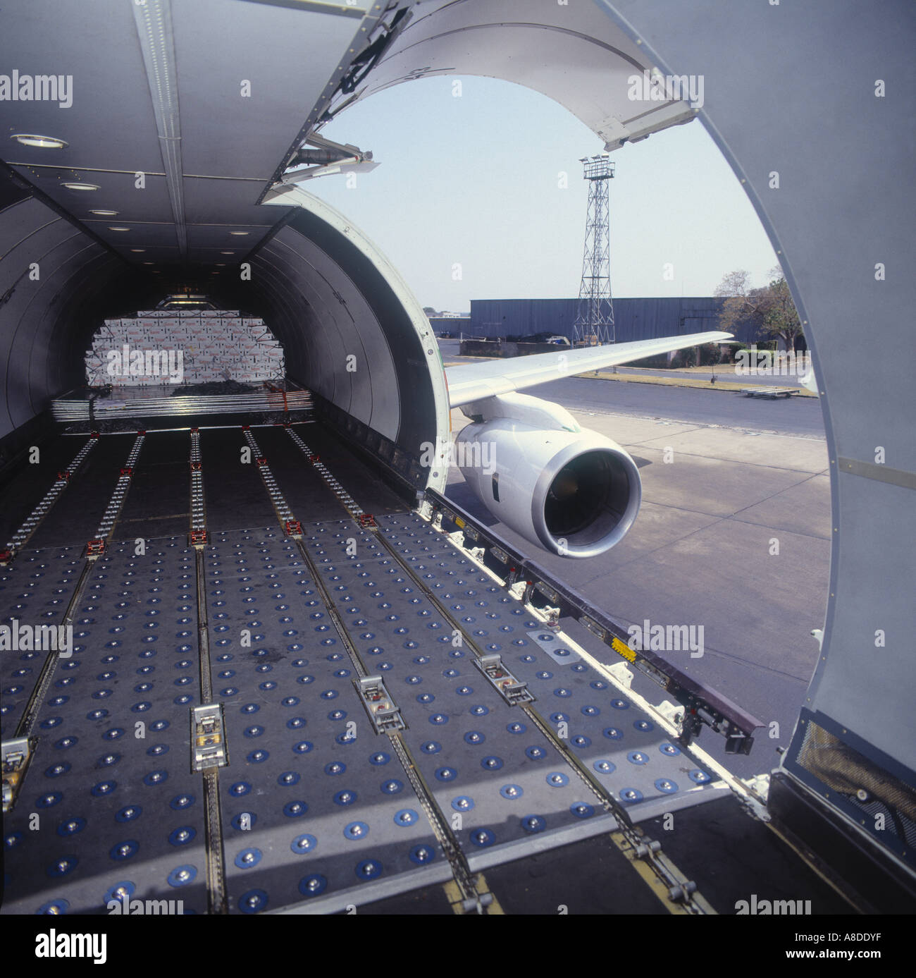 Boeing 737 Vs Airbus A320 Cargo Bins Real World Aviation, 43% OFF
