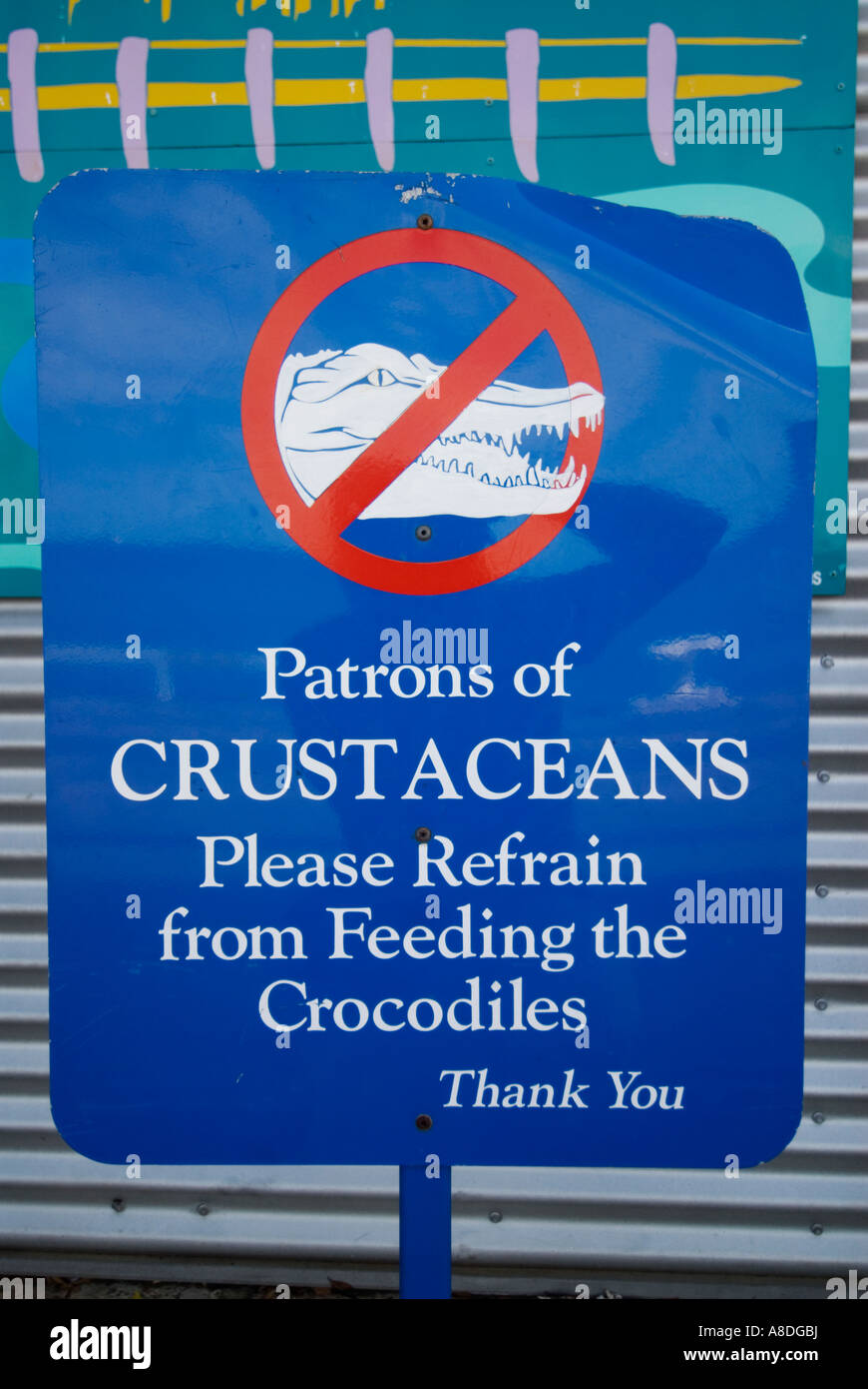 Sign outside restaurant in Darwin warning against feeding local crocodiles 2007 Stock Photo