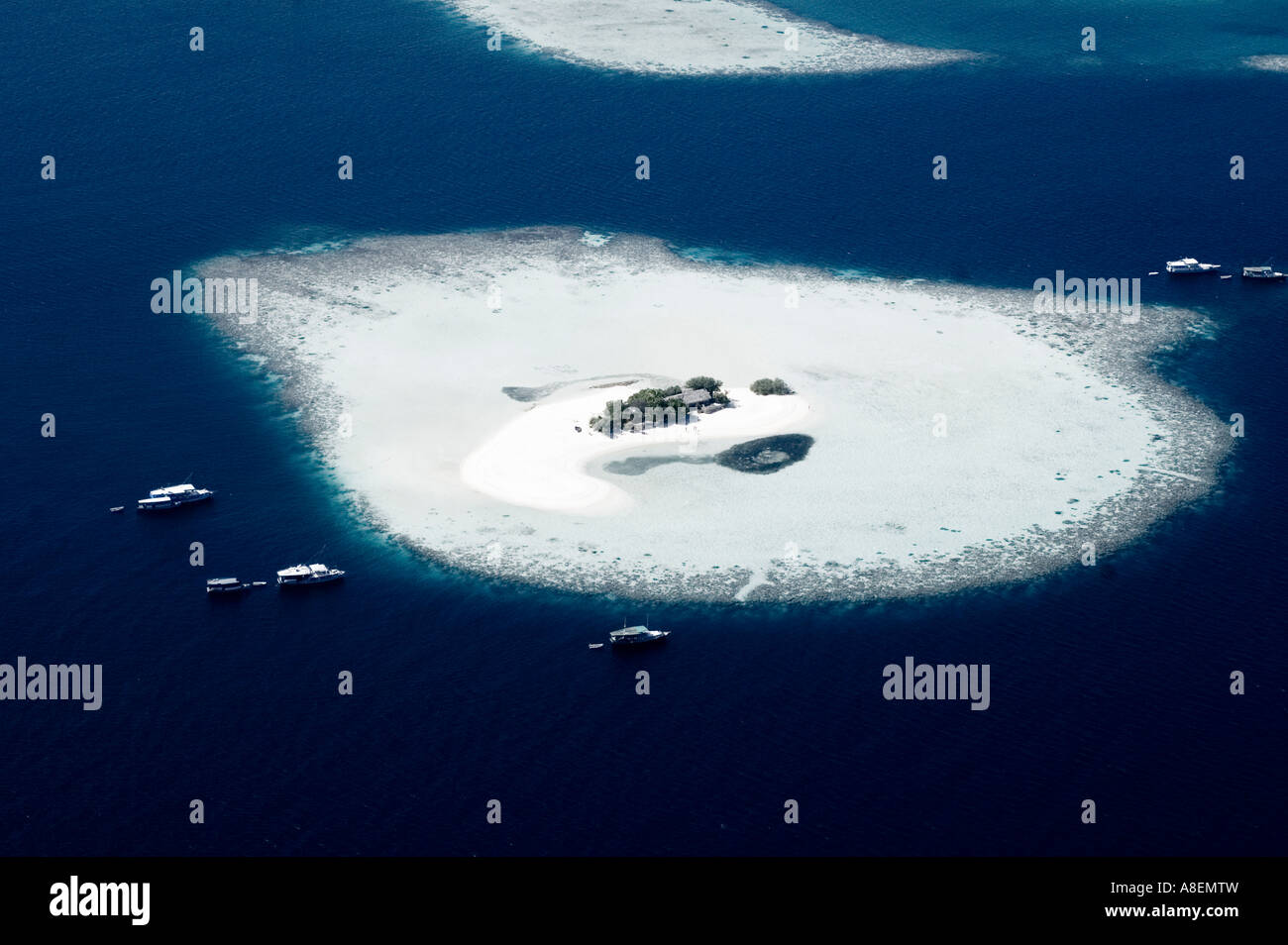 Aerial view of a tropical coral island, Maldives Stock Photo - Alamy
