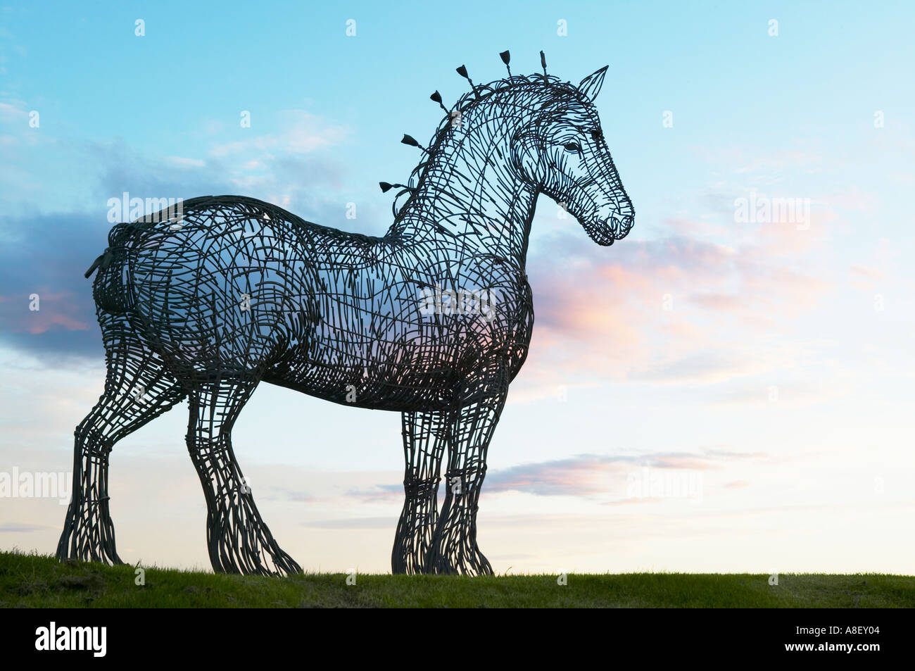 Easterhouse, Glasgow, Scotland. The Heavy Horse by sculpture Andy Scott Stock Photo