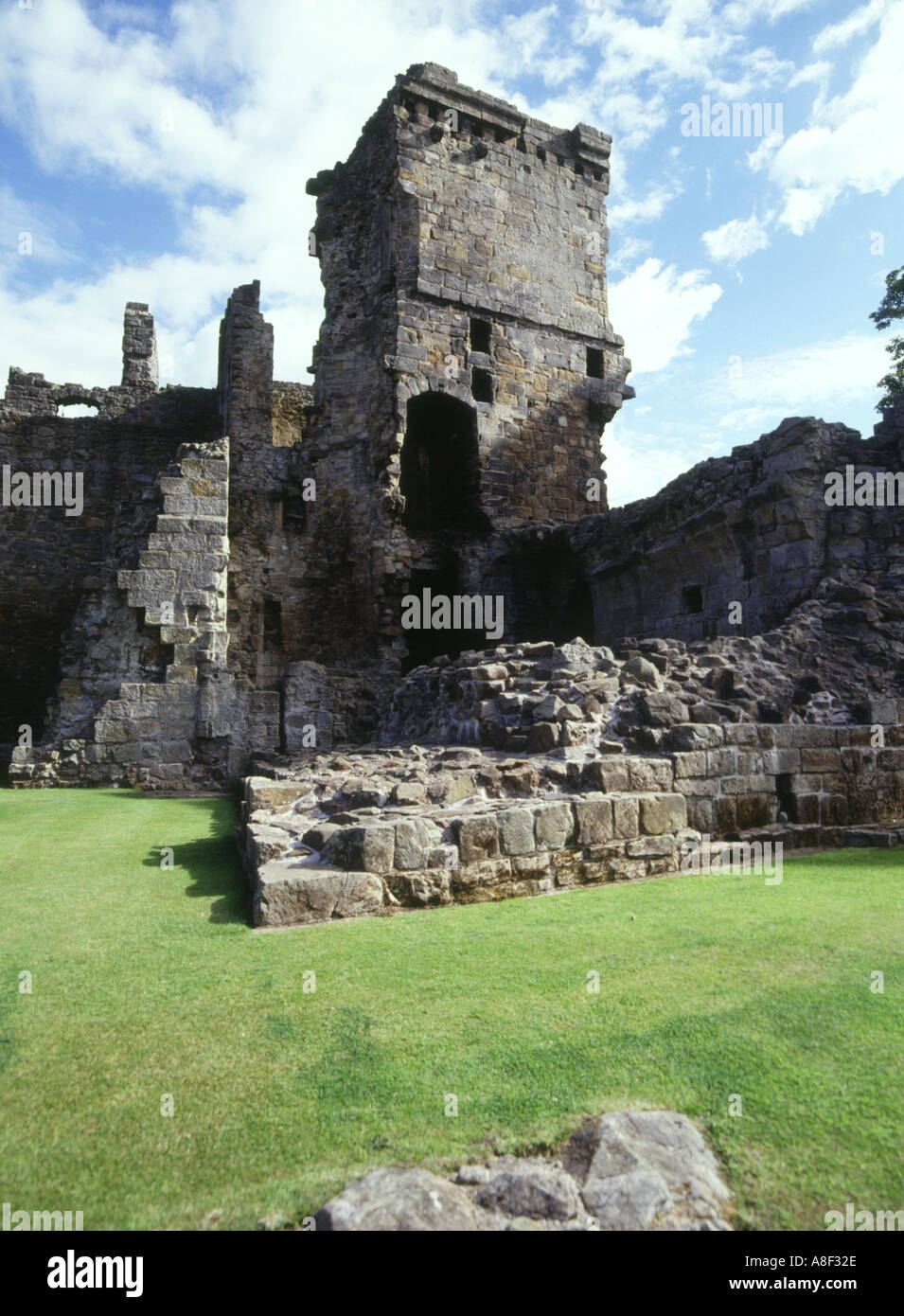 dh Aberdour castle ABERDOUR FIFE Ruins Stock Photo Alamy