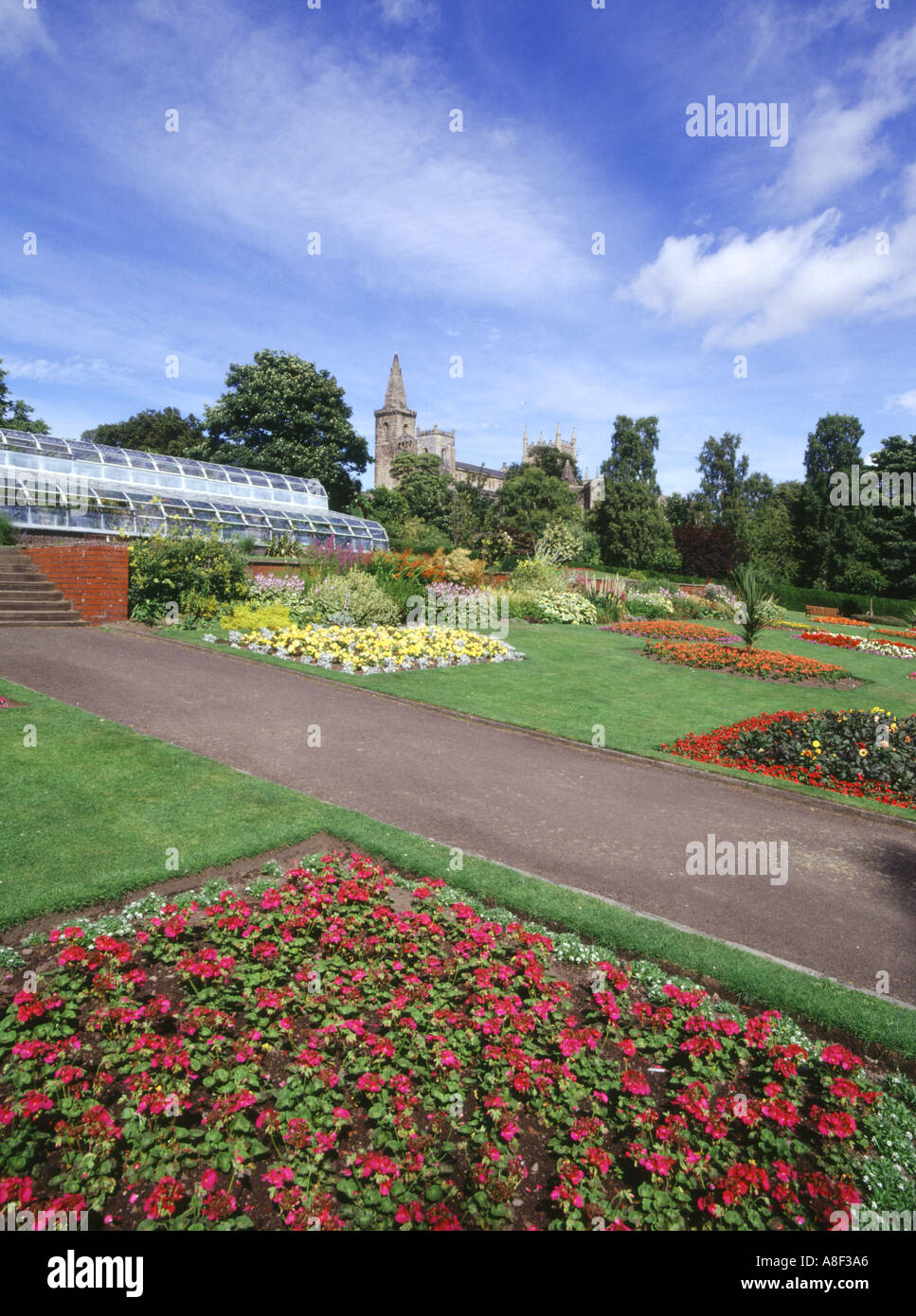 dh Pittencrieff Park DUNFERMLINE FIFE Flora hall Flower gardens and