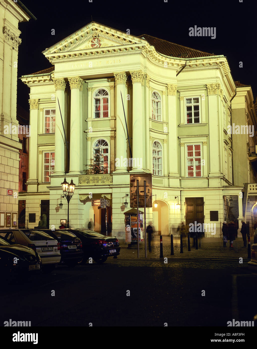 the-estates-theater-prague-hi-res-stock-photography-and-images-alamy