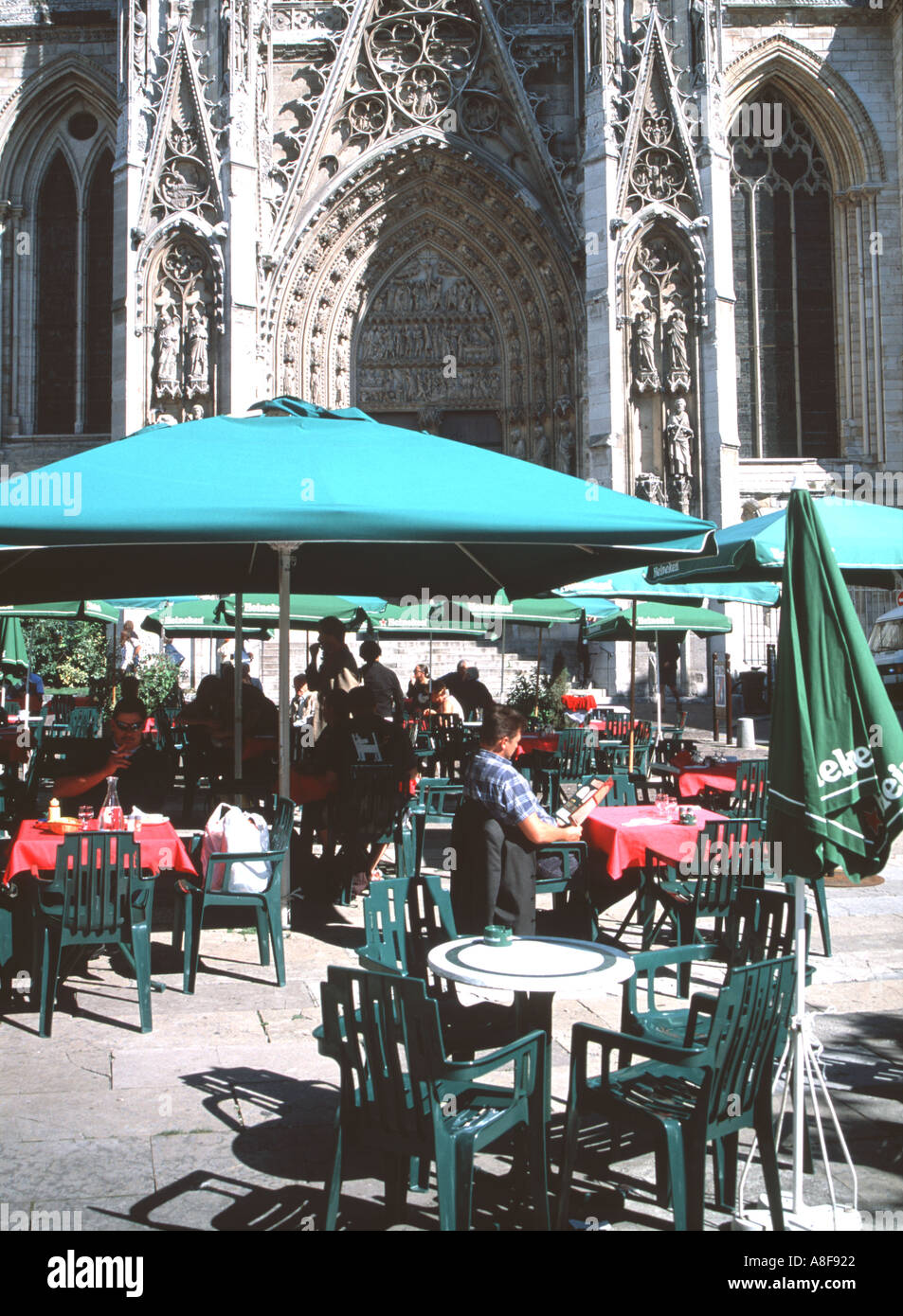 Café scene at Rouen Stock Photo - Alamy