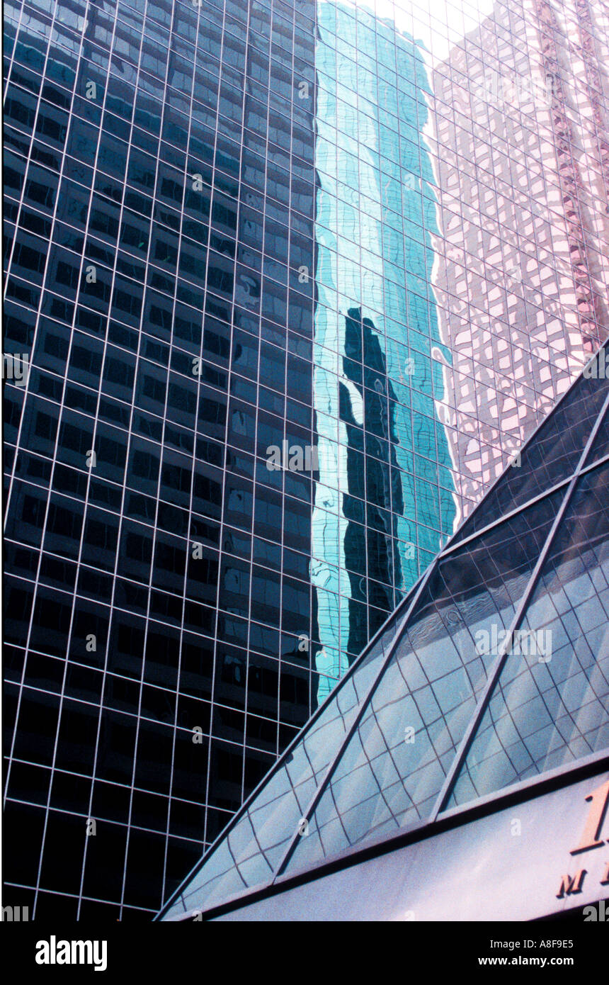 Reflection lines hi-res stock photography and images - Alamy