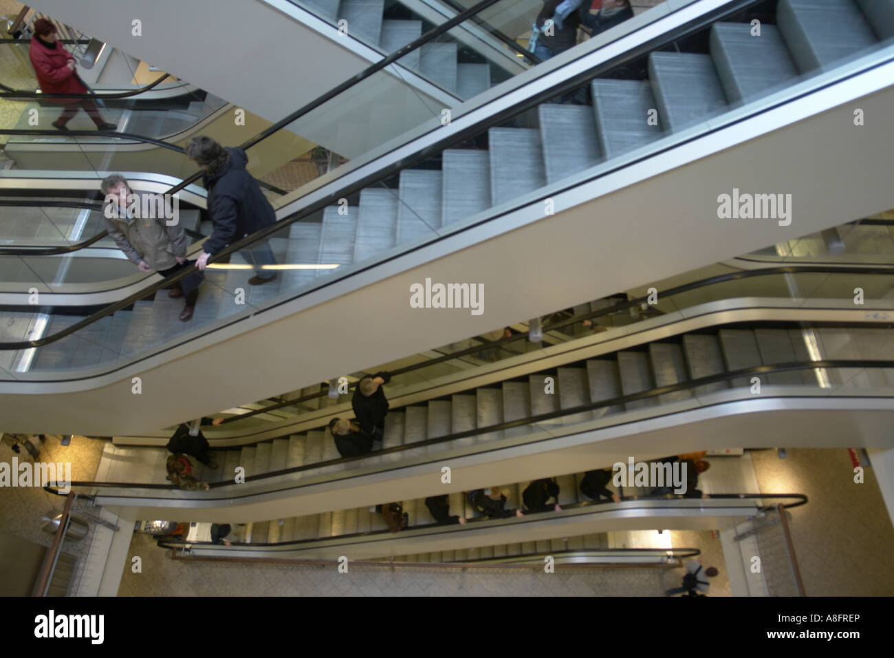 The Mall at Short Hills in New Jersey Editorial Stock Photo - Image of  commerce, escalator: 59220703