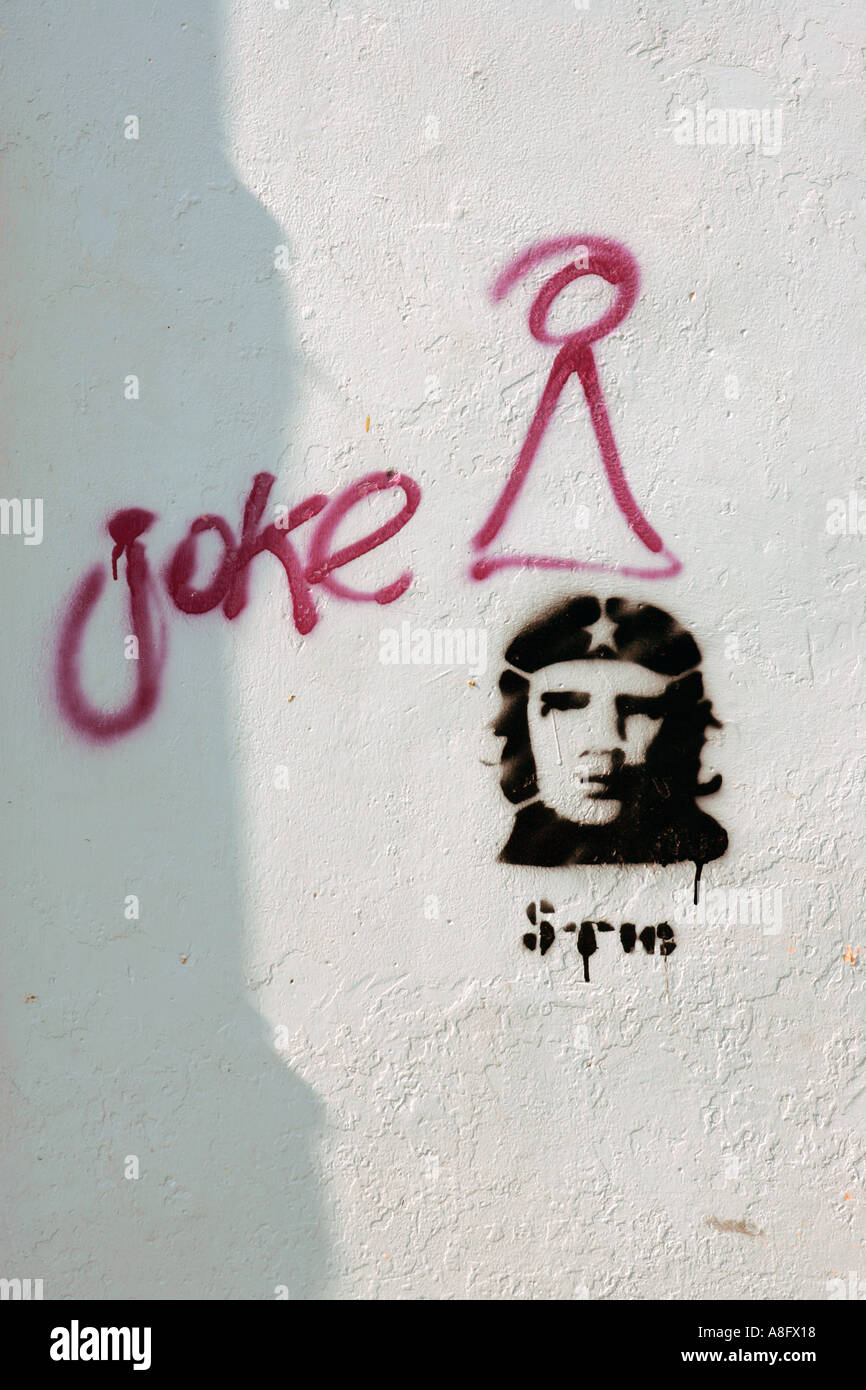 Graffiti And A Stencil Of Revolutionary Legend Ernesto Che Guevara Stock Photo Alamy