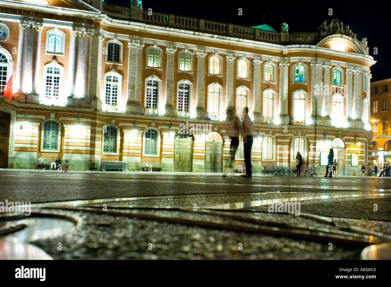 Toulouse place du capitole night hi-res stock photography and images - Alamy