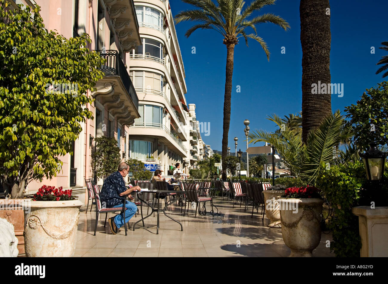 promenade-south-of-france-winter-hi-res-stock-photography-and-images