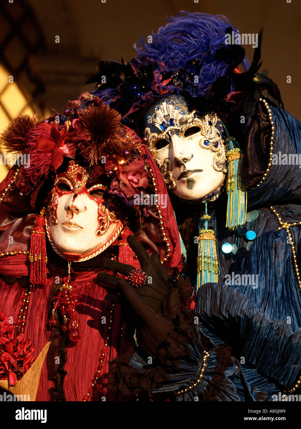 two people in costume Venice carnival Stock Photo - Alamy