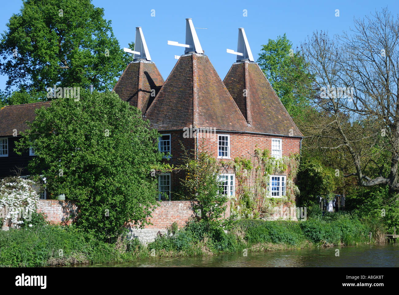 Oast House on the river medway at Yalding Near Maidstone kent Stock
