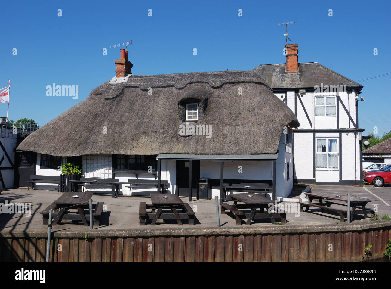 Pub maidstone kent hires stock photography and images Alamy