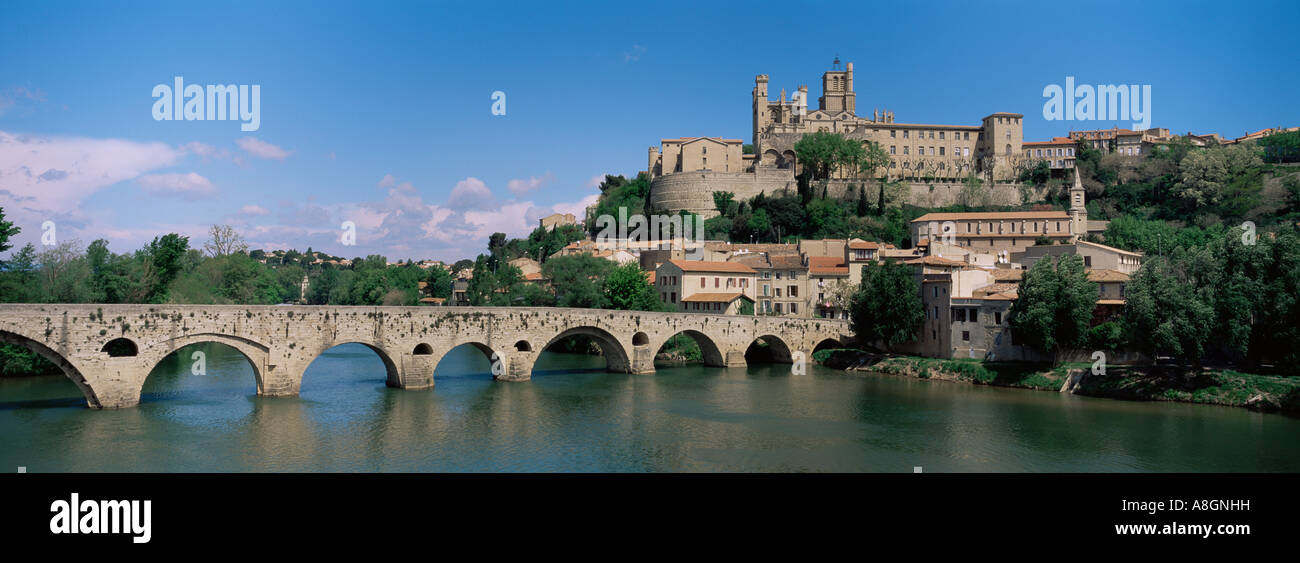 France Languedoc Roussillon Beziers view of Castle and Town River Orb Stock Photo