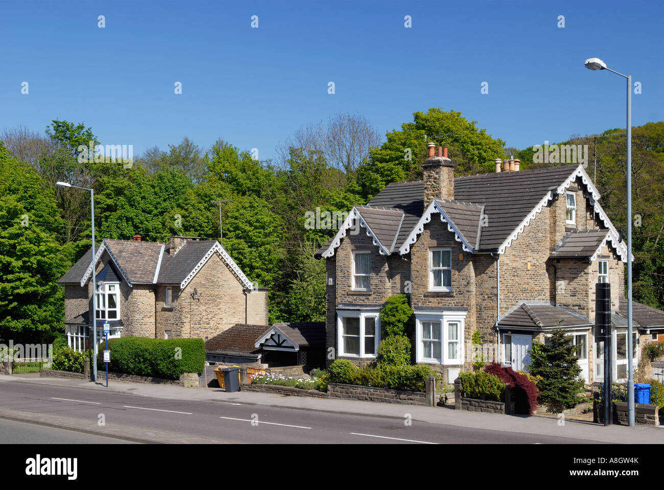 Large detached and semi detached homes in the suburbs of Sheffield  'Great Britain' Stock Photo