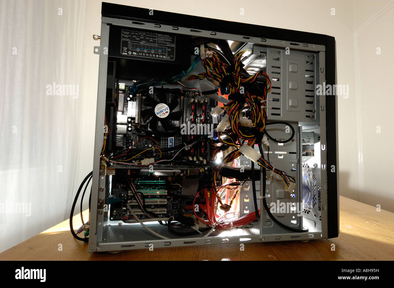 Pc installation hi-res stock photography and images - Alamy
