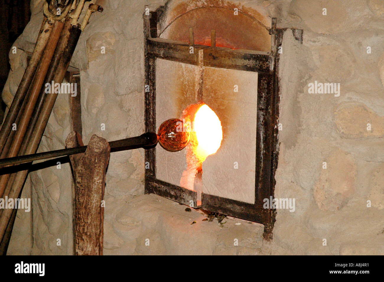 Historic Jamestowne jamestown glass blowing Stock Photo Alamy
