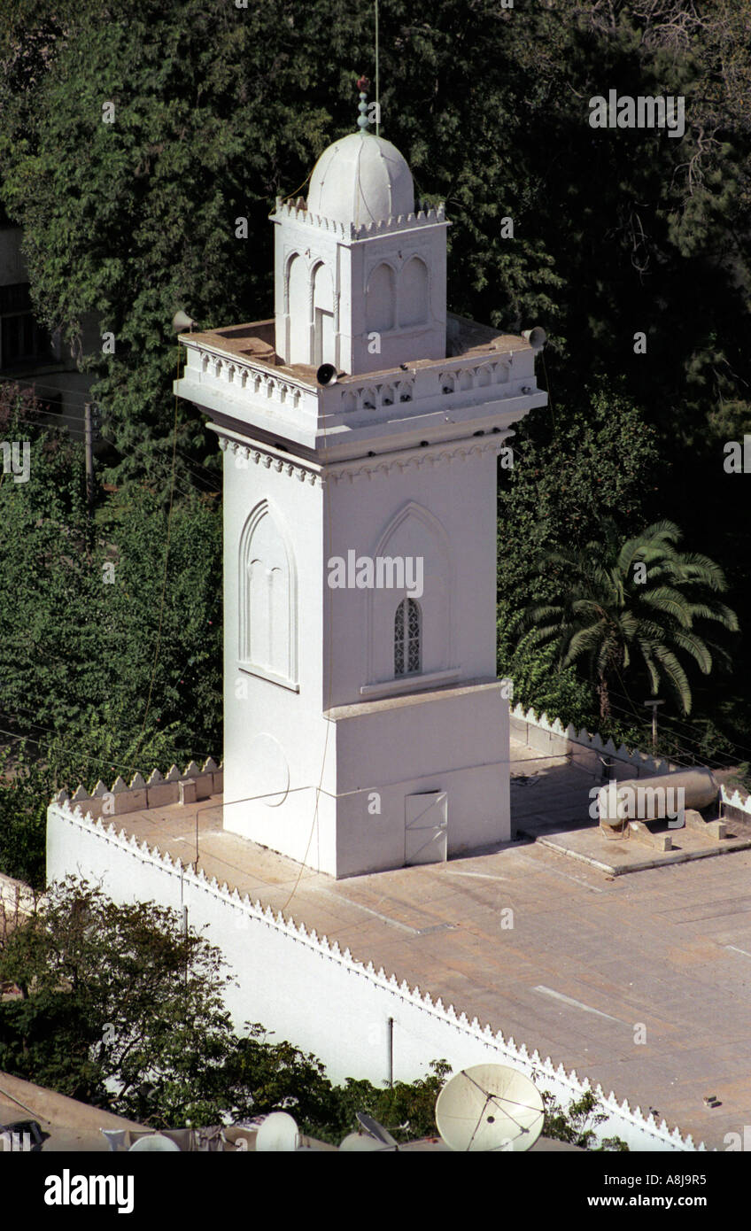 Aerial view of a single white minaret overlooking the Jardin d Essai in Algiers Algeria 2000 Stock Photo