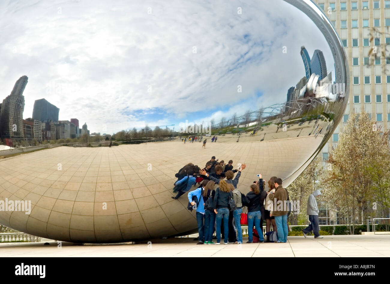 Group Portrait / Chicago Bean Sculpture Stock Photo Alamy