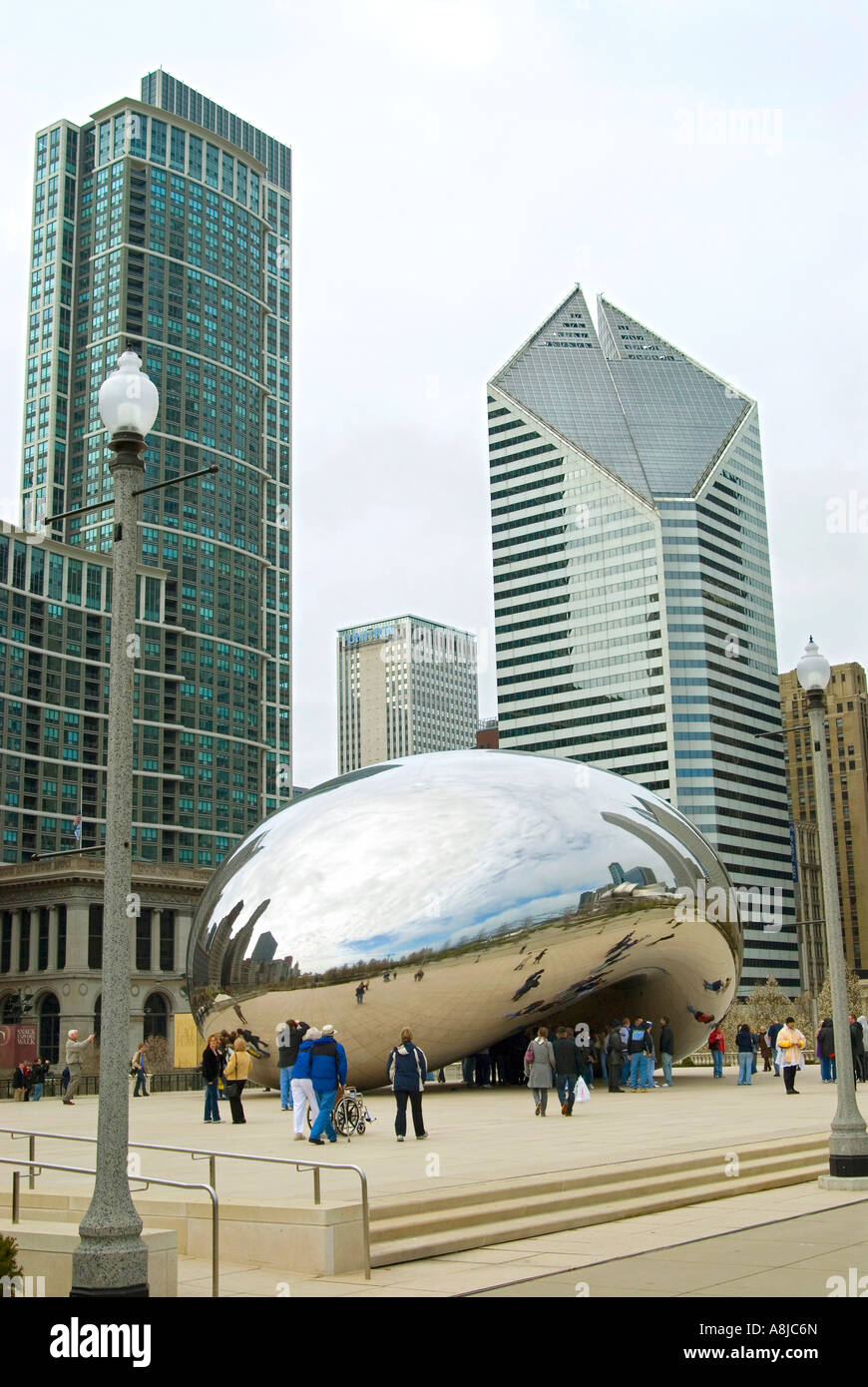 Chicago Bean Sculpture Stock Photo Alamy