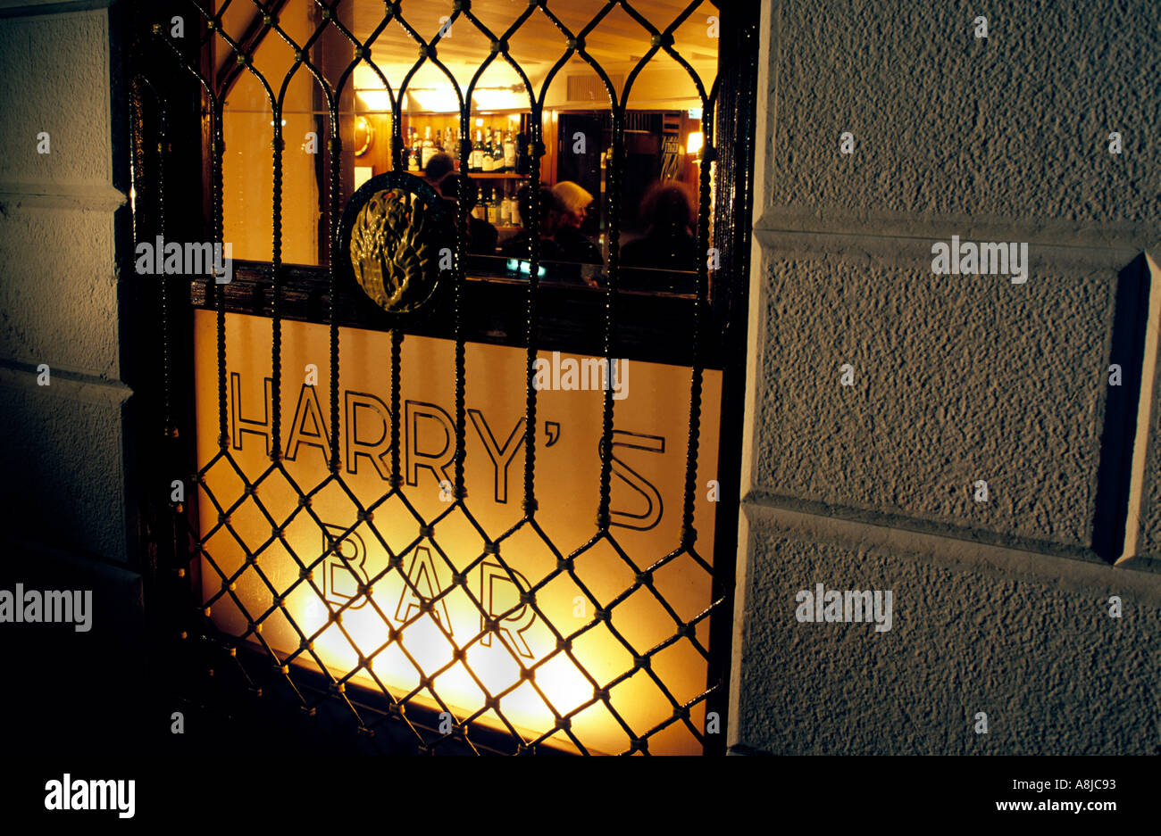 Harry's Bar window at night Venice Italy Stock Photo - Alamy