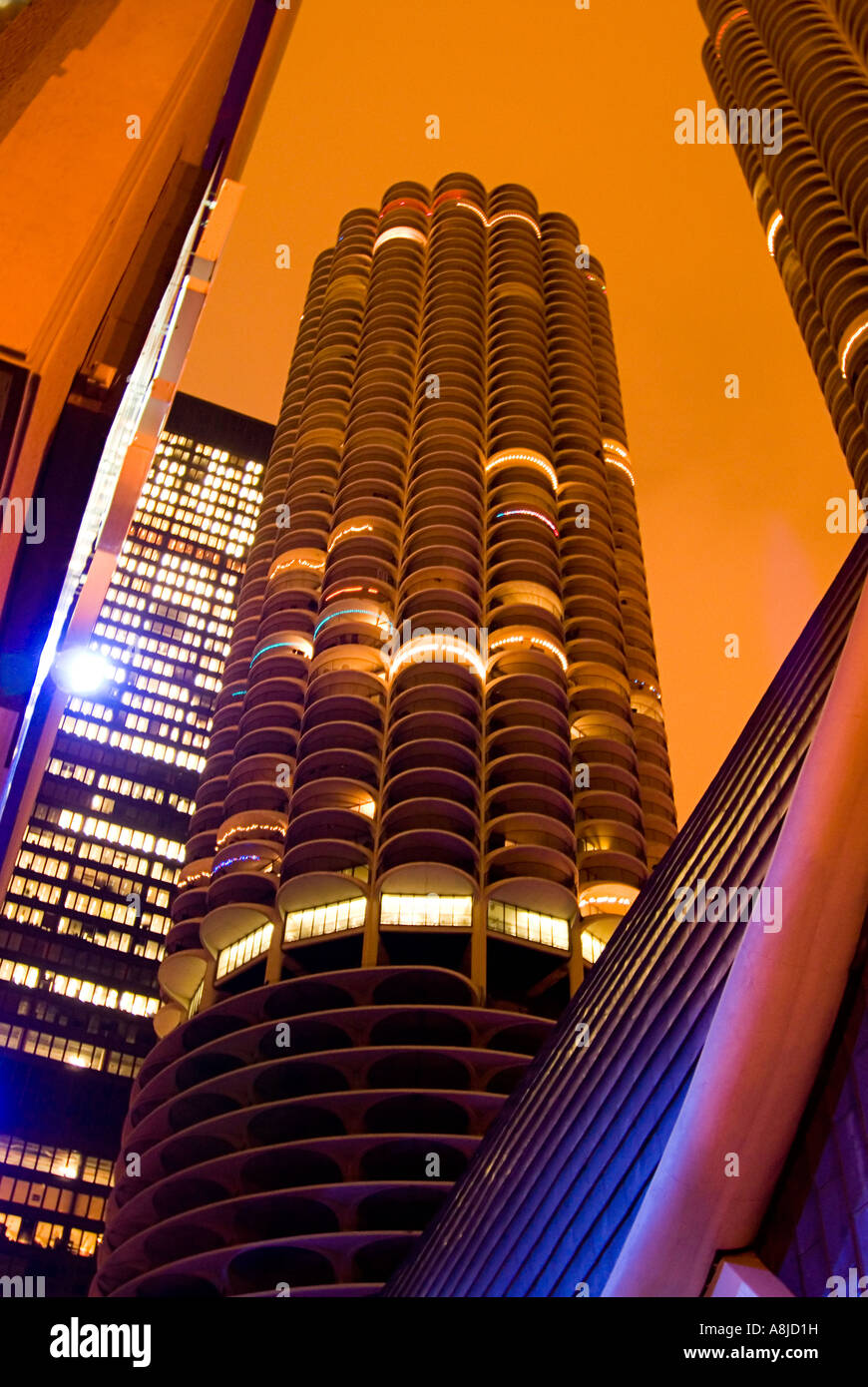 Chicago S Marina Towers Stock Photo Alamy   Chicagos Marina Towers A8JD1H 