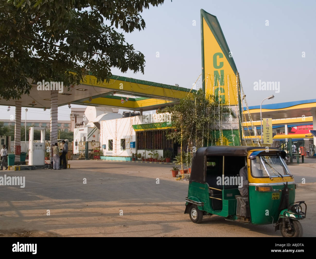Cng station hi-res stock photography and images - Alamy