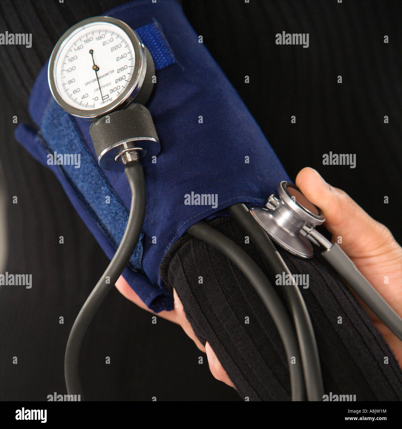 Pressure testing hi-res stock photography and images - Alamy