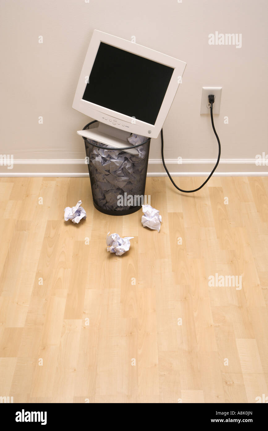 Computer monitor in trash can hires stock photography and images Alamy