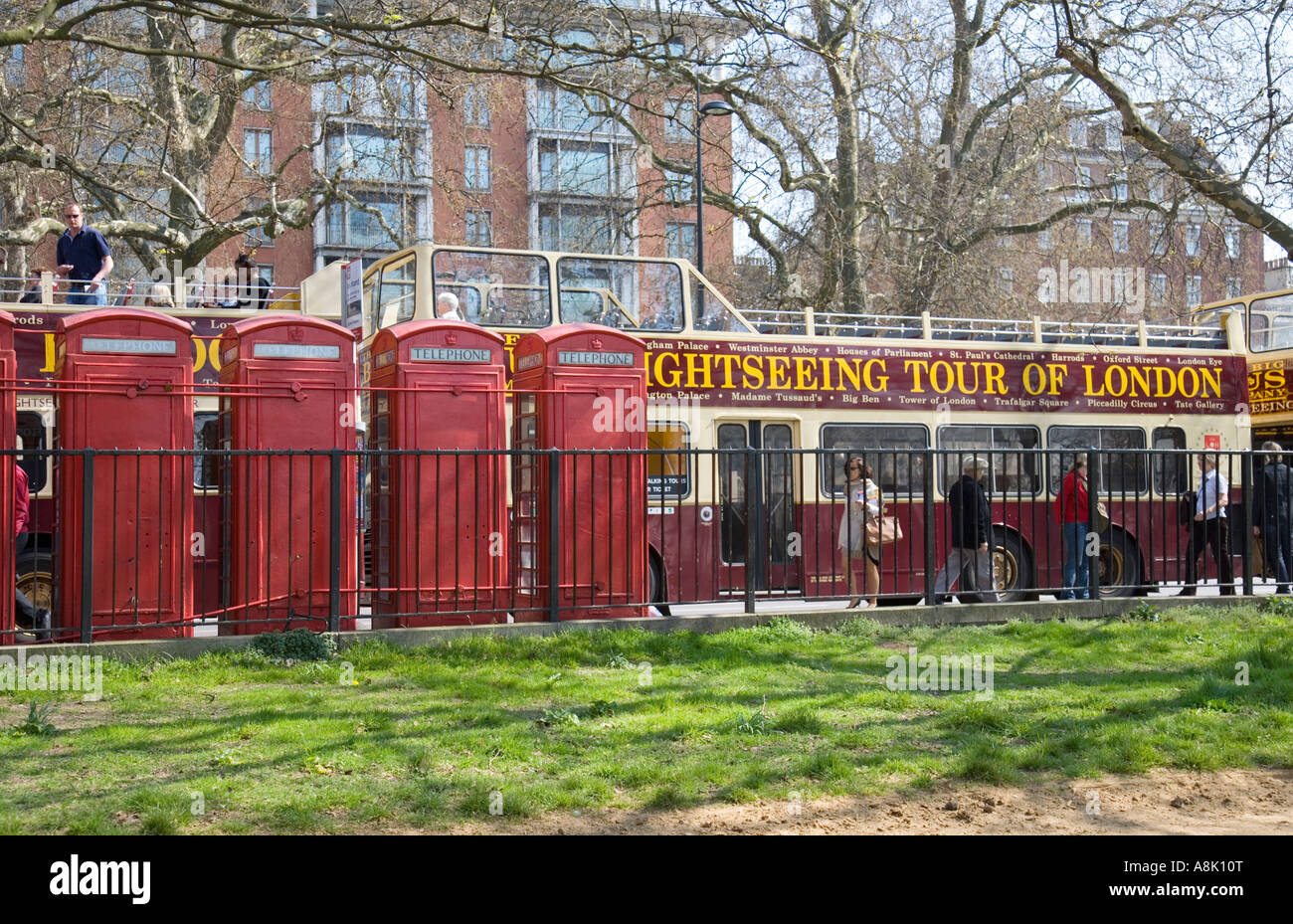 Bus booths hi-res stock photography and images - Alamy