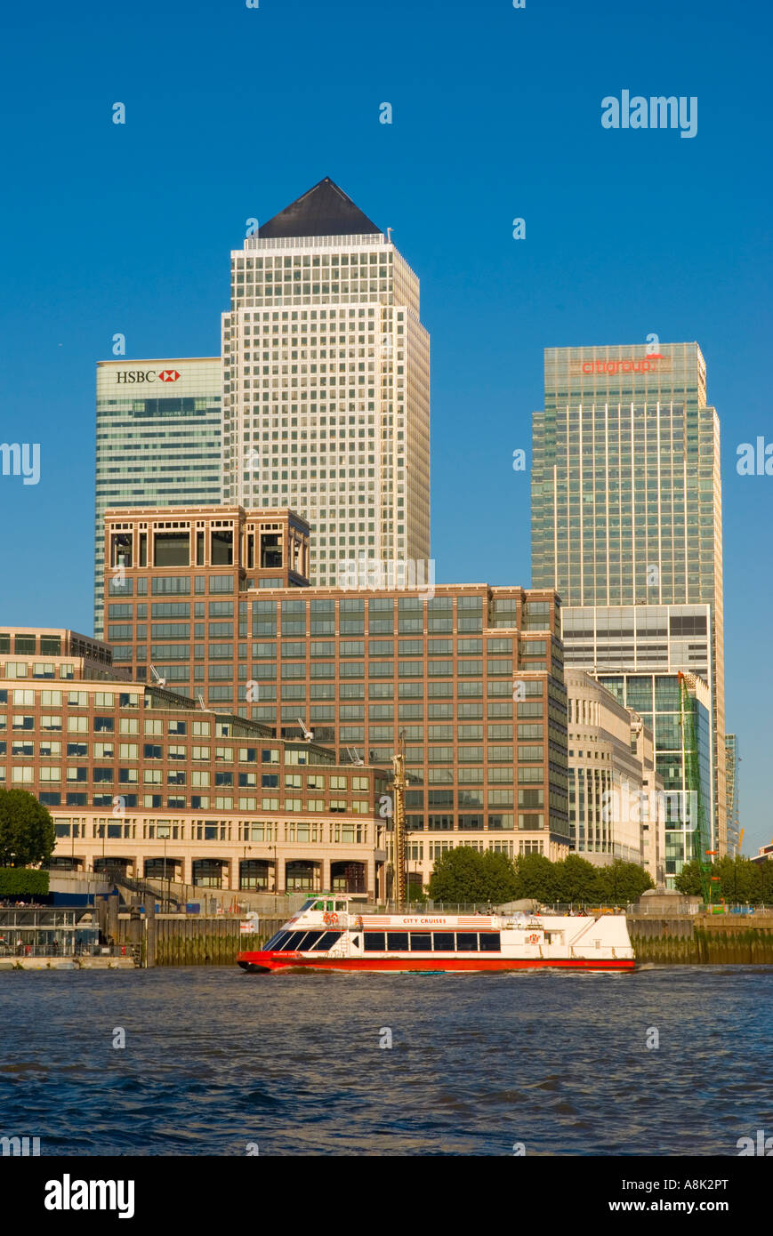 UK england london canary wharf offices Stock Photo - Alamy
