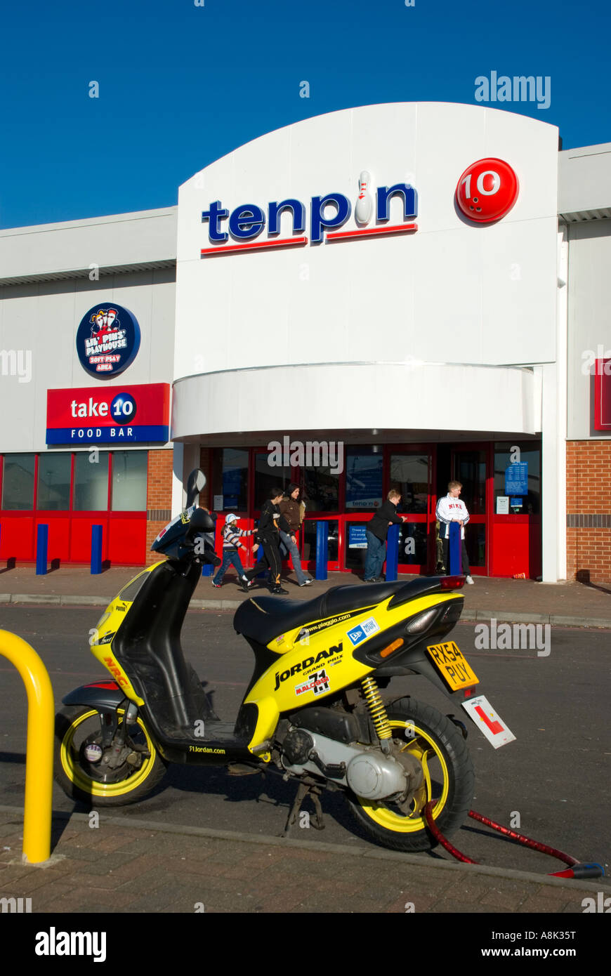 UK england london feltham ten pin bowling hall Stock Photo Alamy