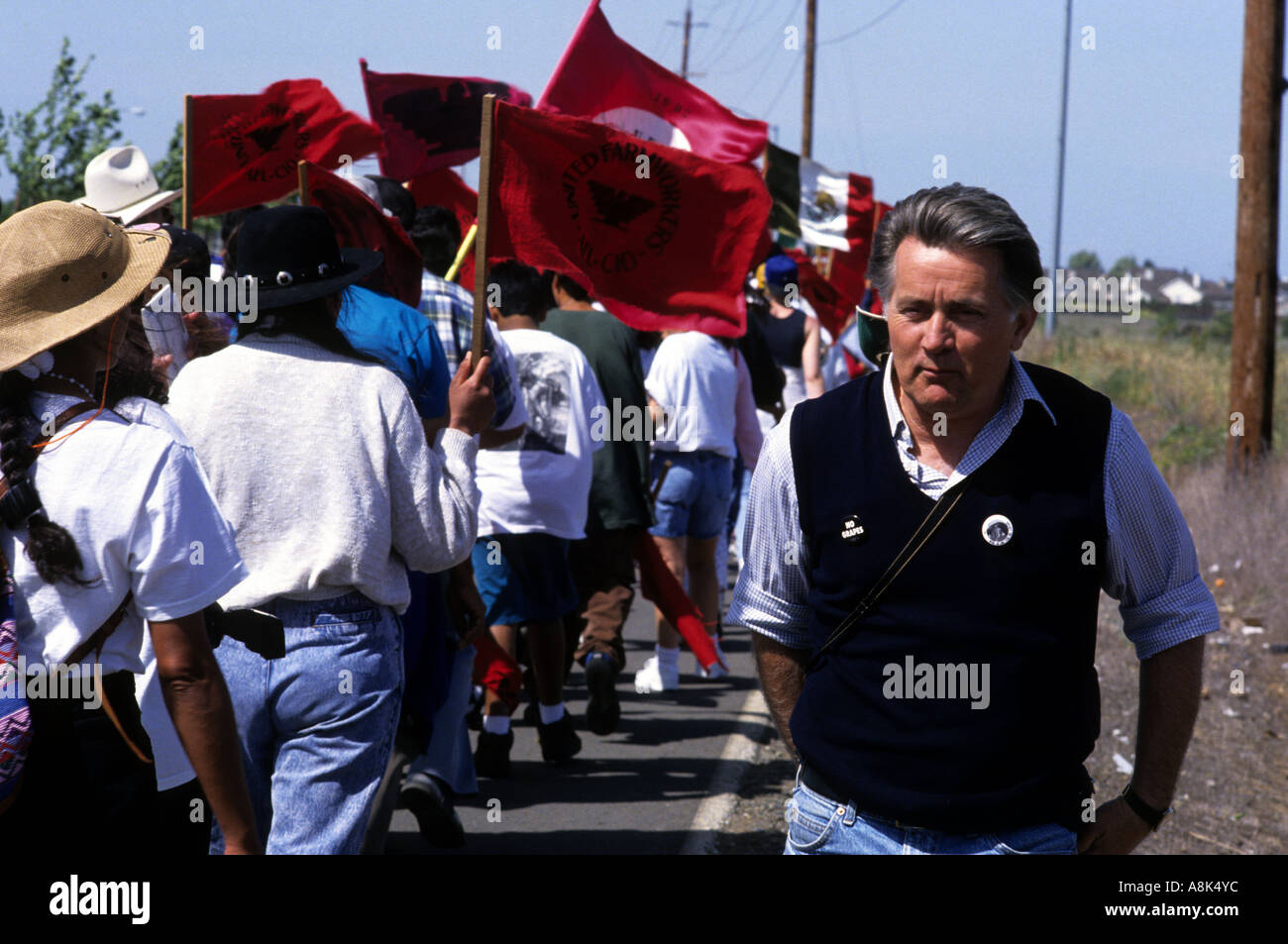 Martin Sheen marches with the United Farm Workers in California's Central Valley. activist activism UFW actor celebrity famous Stock Photo