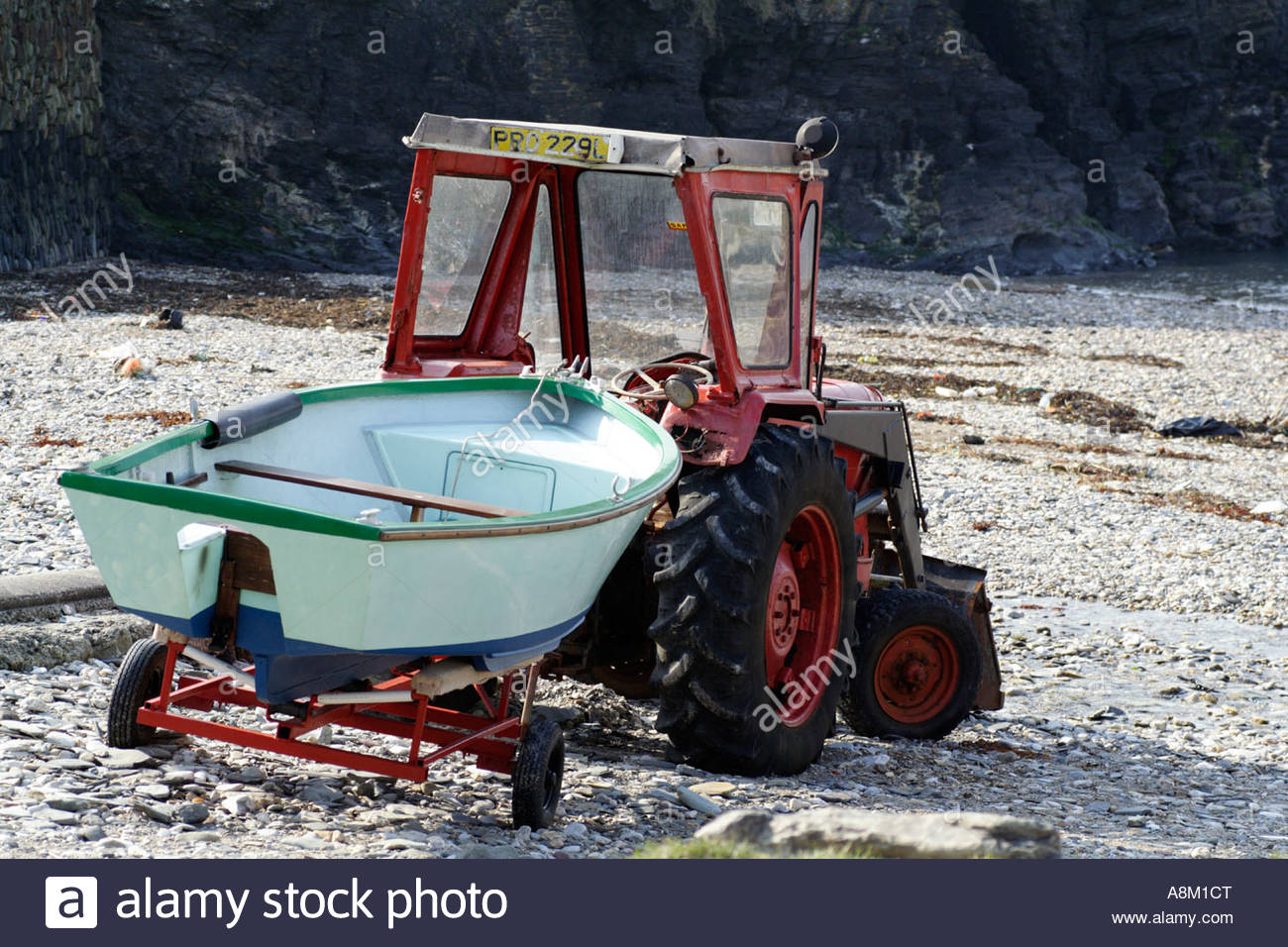 Tractor Towing Boat Stock Photos & Tractor Towing Boat Stock Images Alamy
