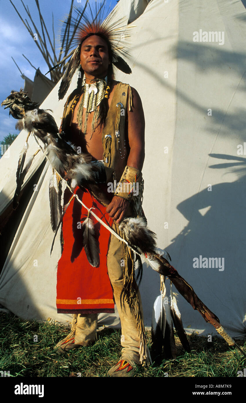 USA IDAHO NATIVE AMERICAN Indian man in tradtional dress outside Tee