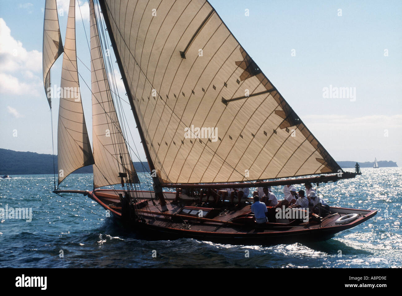 1894 Logan designed Gaff Cutter Waitangi 2000 Logan Classic Regatta ...