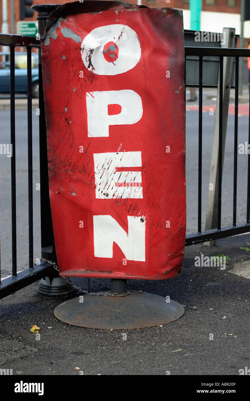 Open Standing Sign Vertical white signage hi-res stock photography and images - Alamy