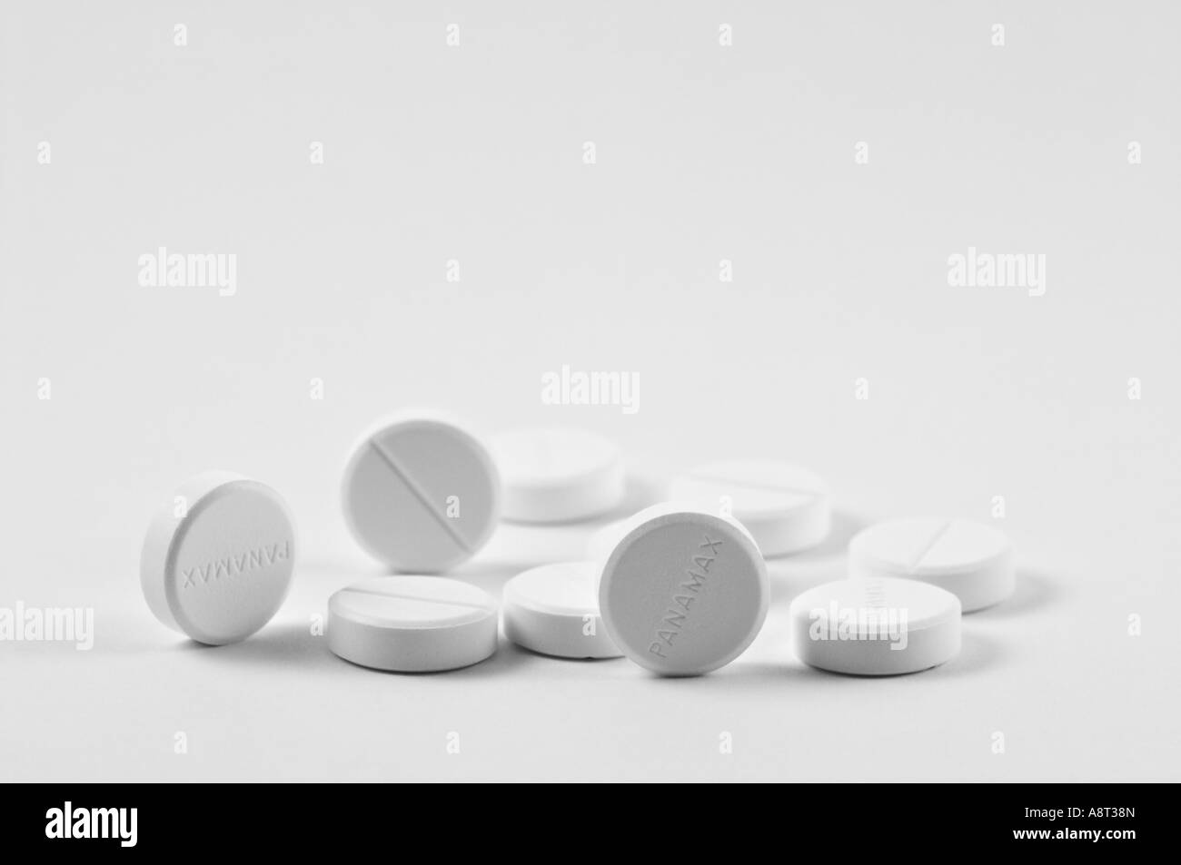 Paracetamol tablets blister pack Black and White Stock Photos & Images