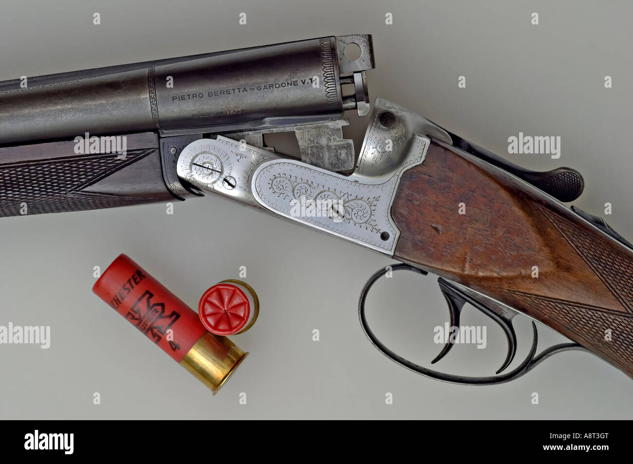 Pietro Beretta 16 Gauge Side By Side Shotgun Made In Italy Stock Photo -  Alamy