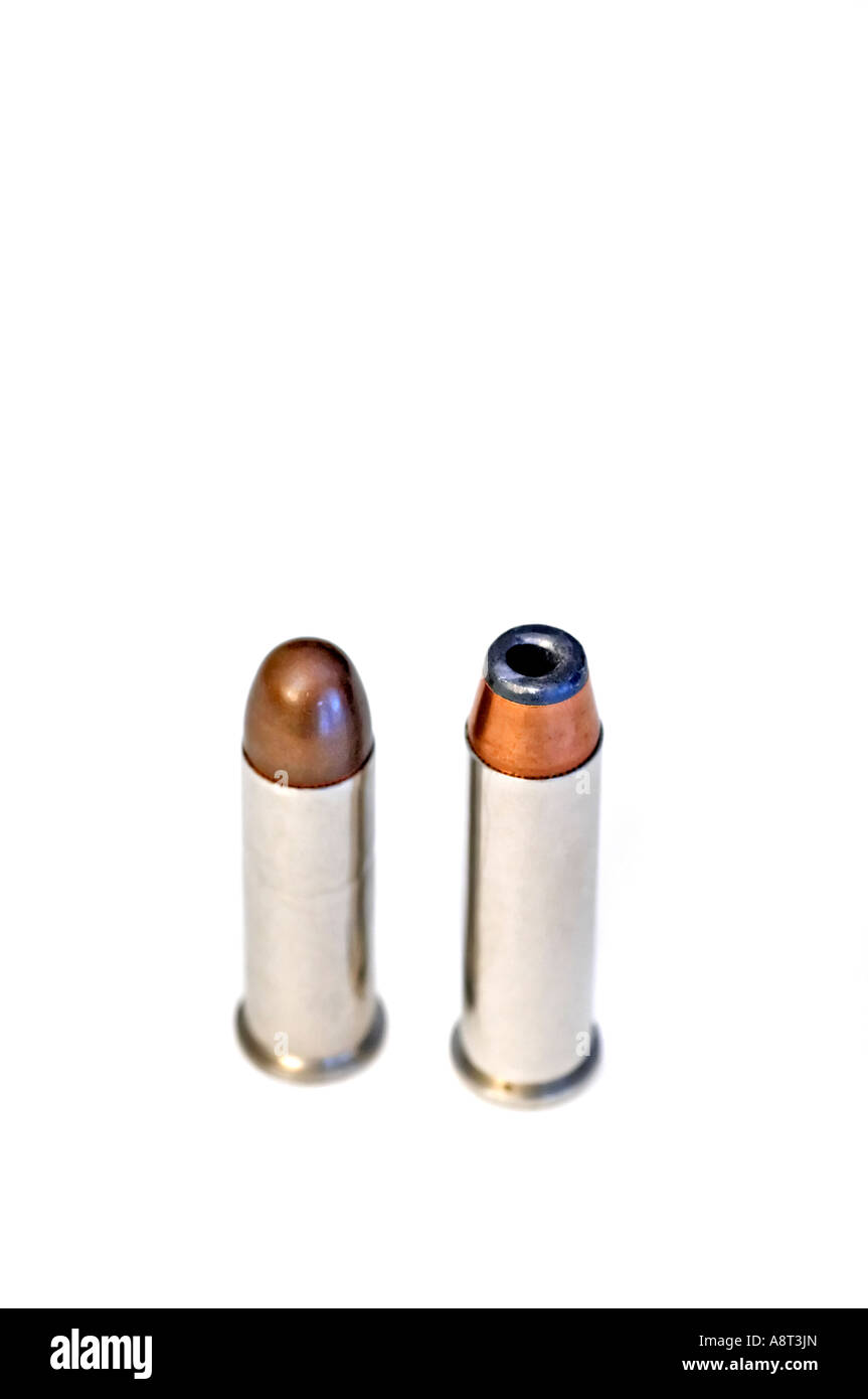 A 357 Magnum Jacketed Hollow Point And A 38 Special Full Metal Jacket Stock Photo Alamy