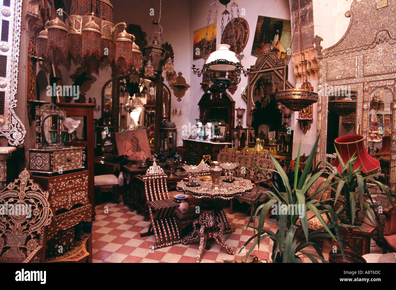 Antique shop in Damascus Stock Photo - Alamy