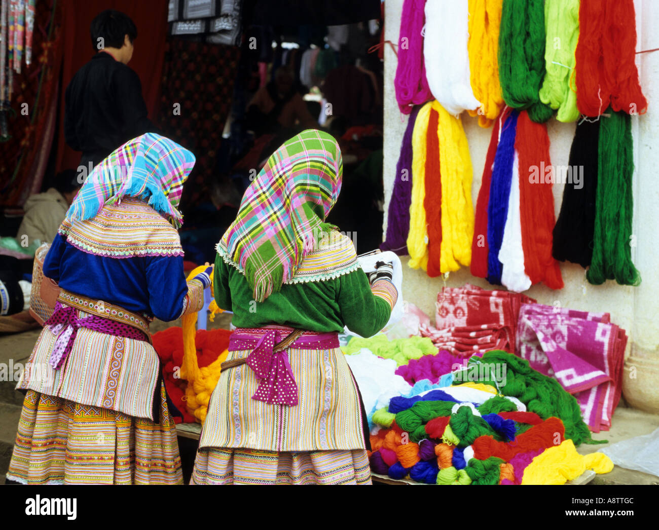 Vietnam montagnard hill tribe hi-res stock photography and images - Alamy